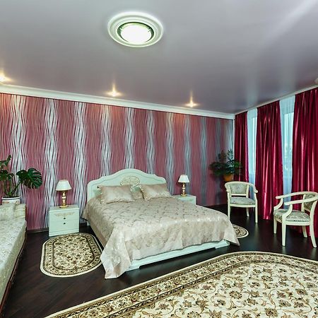 Nadobu Hotel Roshe Kijev Kültér fotó