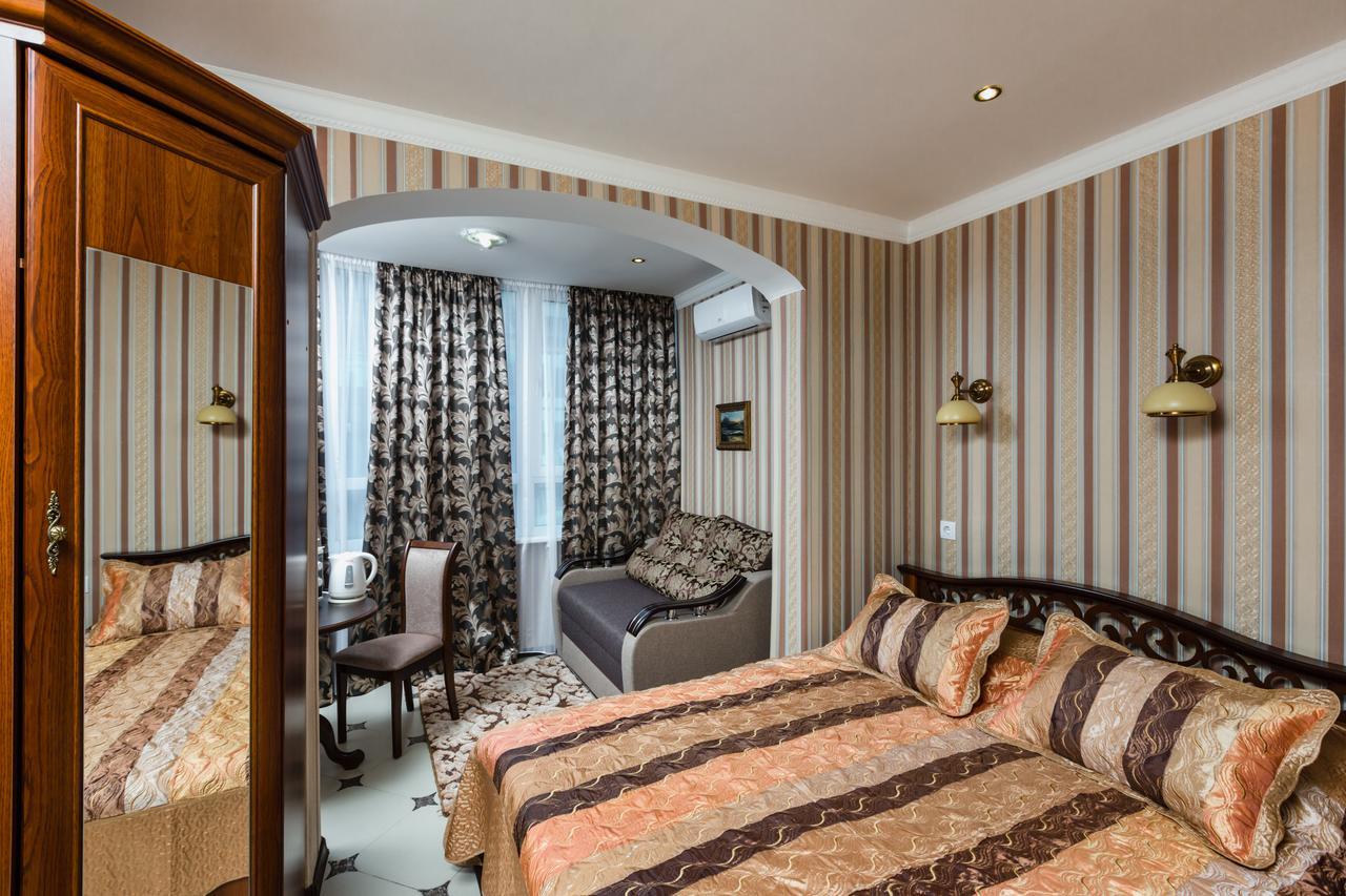 Nadobu Hotel Roshe Kijev Kültér fotó