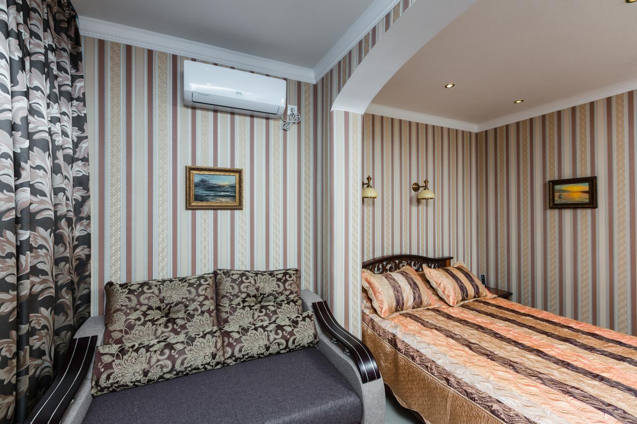 Nadobu Hotel Roshe Kijev Kültér fotó