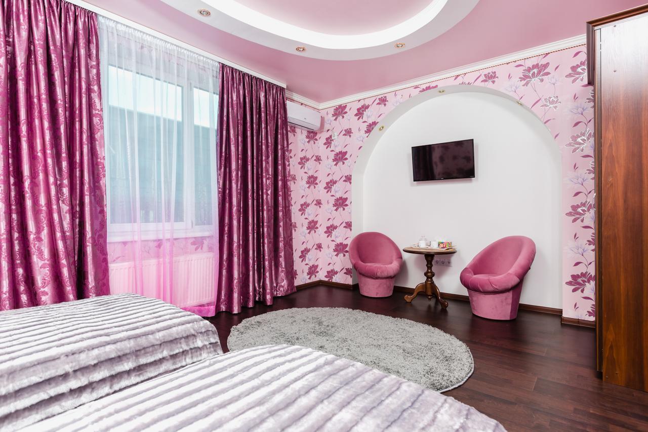 Nadobu Hotel Roshe Kijev Kültér fotó