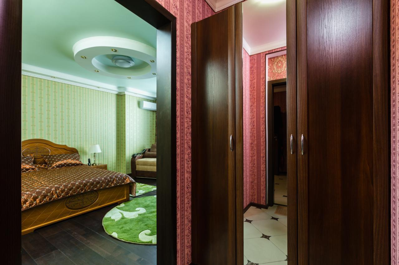 Nadobu Hotel Roshe Kijev Kültér fotó