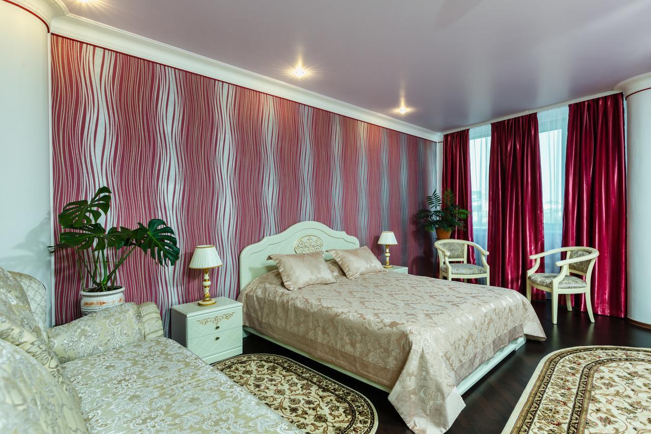 Nadobu Hotel Roshe Kijev Kültér fotó